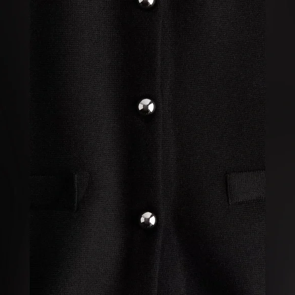 Fine-Knit Vest - Picture 4 of 6